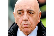Ultras Milan Desak Galliani...
