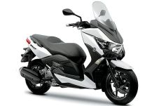 Yamaha NMAX Meluncur...