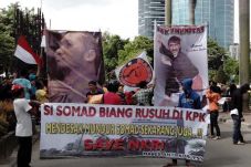 Manfaatkan KPK, Abraham...