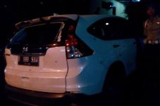 Pengendara Mobil CRV...