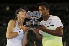 Hingis Tambah Koleksi...