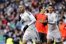 Real Madrid Permalukan...