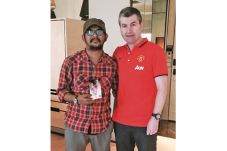 The Red Devils Ditangani...