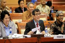 Pemerintah dan DPR Sepakat...