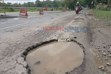 Jalur Minyak Rusak Parah,...