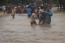 Banjir Rendam Empat...