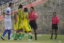 Persip Ancam Robohkan...