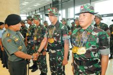 TNI Pertahankan Gelar...