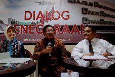 DPD Ajukan Hak Interpelasi...