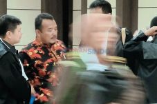 Dituntut 2 Tahun, Eks...