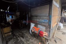 Revitalisasi Pasar Belum...