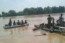 Penambang Melawan, Operasi...