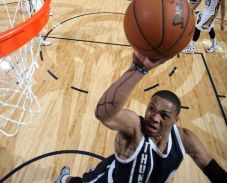 Pelapis Kevin Durant...