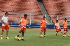 Persija Berkelana ke...