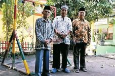 Daur Ulang Jadi Tas...