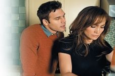 Jennifer Lopez dan Tubuh...