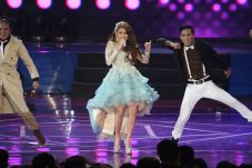 Ayu Ting Ting Ngefans...