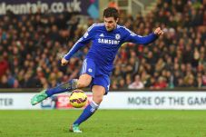 Fabregas Kembali Lawan...