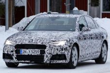 Audi A4 Facelifted Kembali...