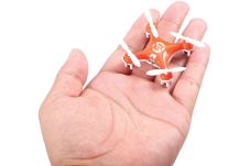 Beraksi dengan Quadcopter...