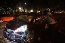 Pengemudi Jazz Depresi,...