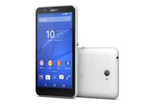 Xperia E4 Nikmati Hiburan...