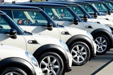 Habiskan Stok Dealer...