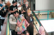 Empat Tersangka Kredit...