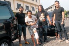 Rusuk Ririn Patah Menusuk...