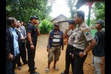 Ayah Kandung Disekap...