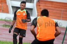 Rebutan Gawang di PSM...