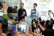 Acer Luncurkan Dua Produk...