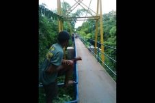 Perbaikan Jembatan Cimanis...