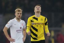Reus Bantu Dortmund...