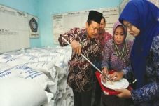 Perokok Dilarang Terima...