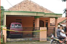 Ibu dan Anak Dibantai...
