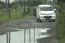 Dampak Banjir, Jalan...