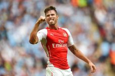 Giroud Bawa Arsenal...