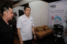 3 Tahun Target MNC Play...