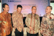 BCA Finance Terbitkan...