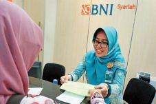 Perbankan Belum Turunkan...