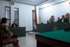 Jual Miras, Suniah Divonis...