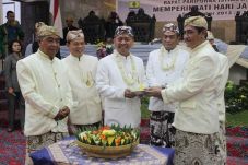 Ano Sutrisno Dikenal...