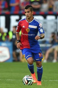 Eks Benfica Bikin Basel...