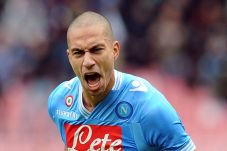 Napoli Tak Takut dengan...