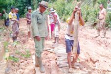 10 Desa Rentan Terisolir