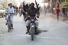 ISIS Bunuh Tiga Tentara...