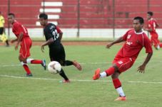 Kick Off Belum Jelas,...