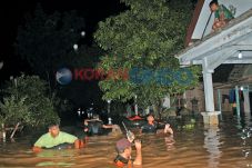 Banjir Terjang Jombang,...
