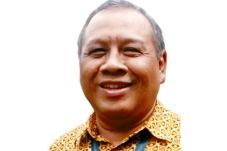 Teka-teki di Balik Sikap...